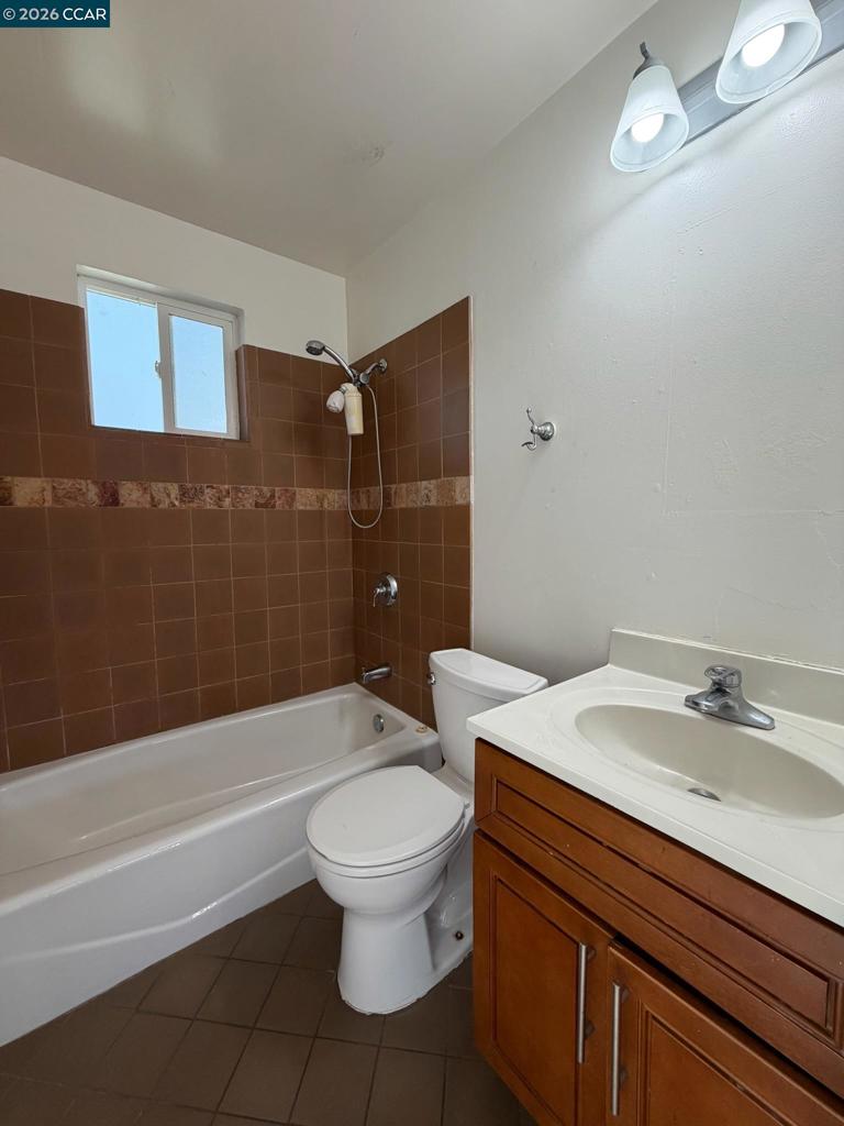 341 S 8th St Property Photo 13