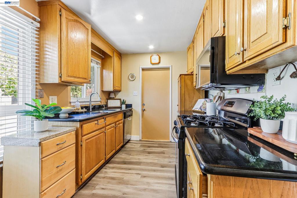 360 N I St Property Photo 12