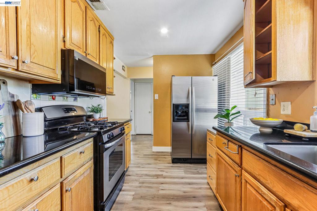360 N I St Property Photo 15