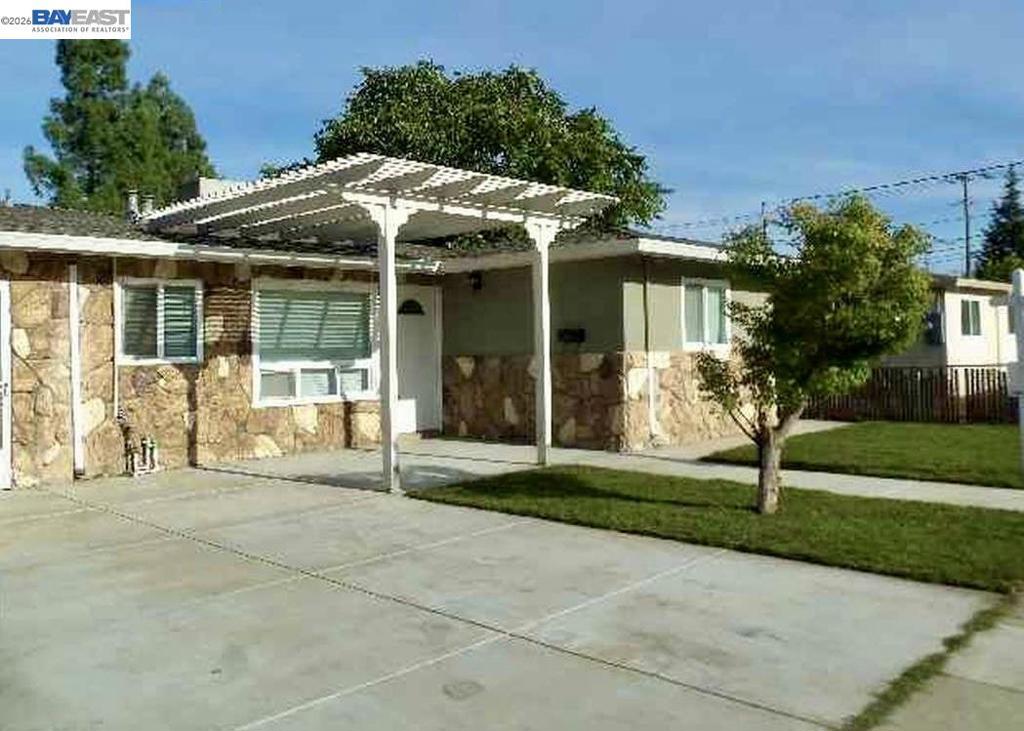 360 N I St Property Photo 31