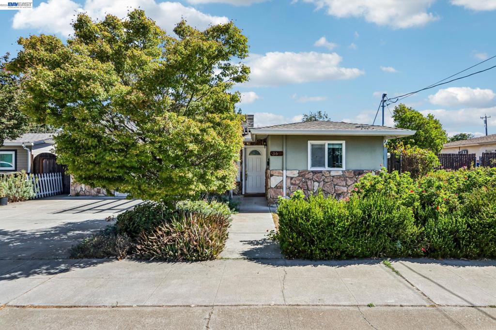 360 N I St Property Photo 37