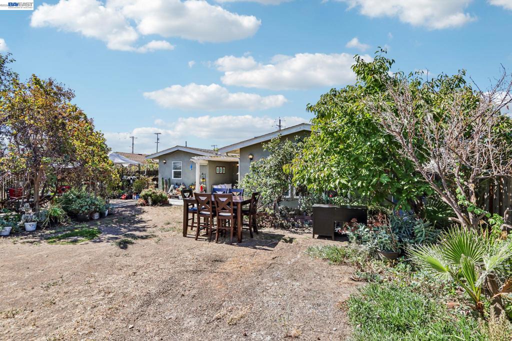 360 N I St Property Photo 44