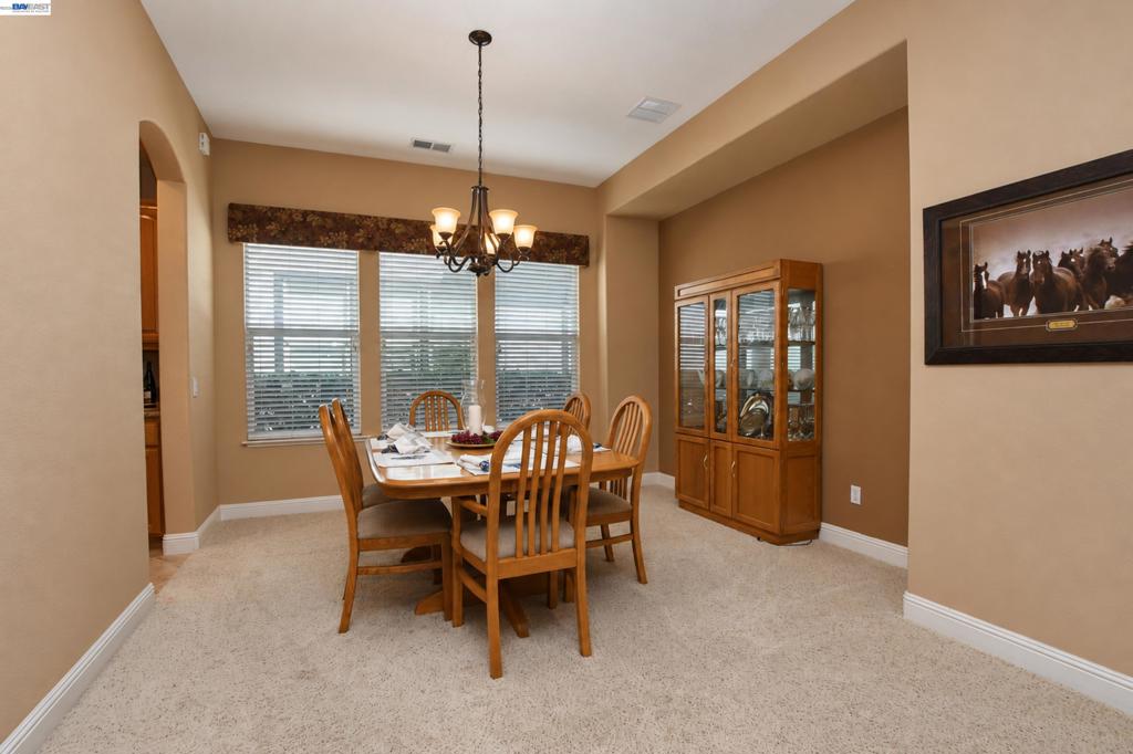 1117 Burghley Ln Property Photo 8