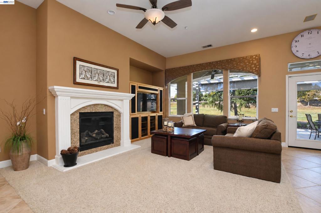 1117 Burghley Ln Property Photo 10