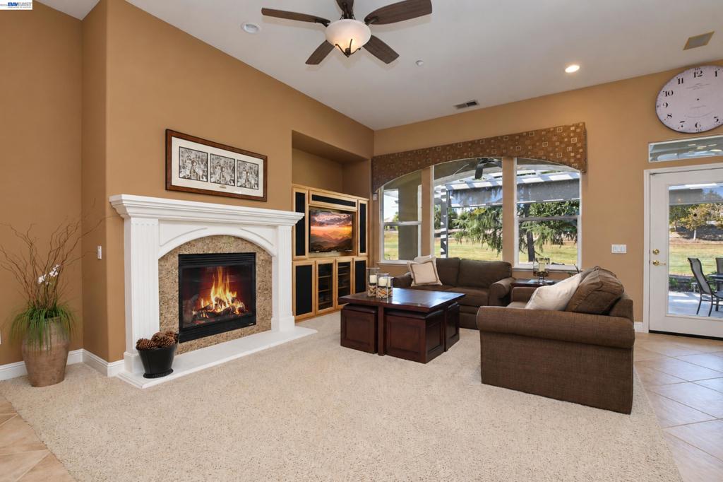 1117 Burghley Ln Property Photo 11