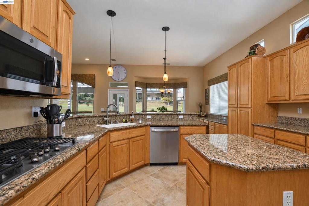 1117 Burghley Ln Property Photo 18