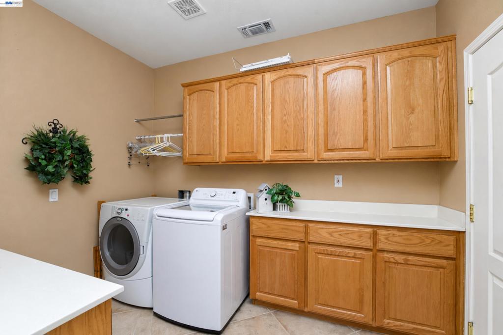 1117 Burghley Ln Property Photo 20