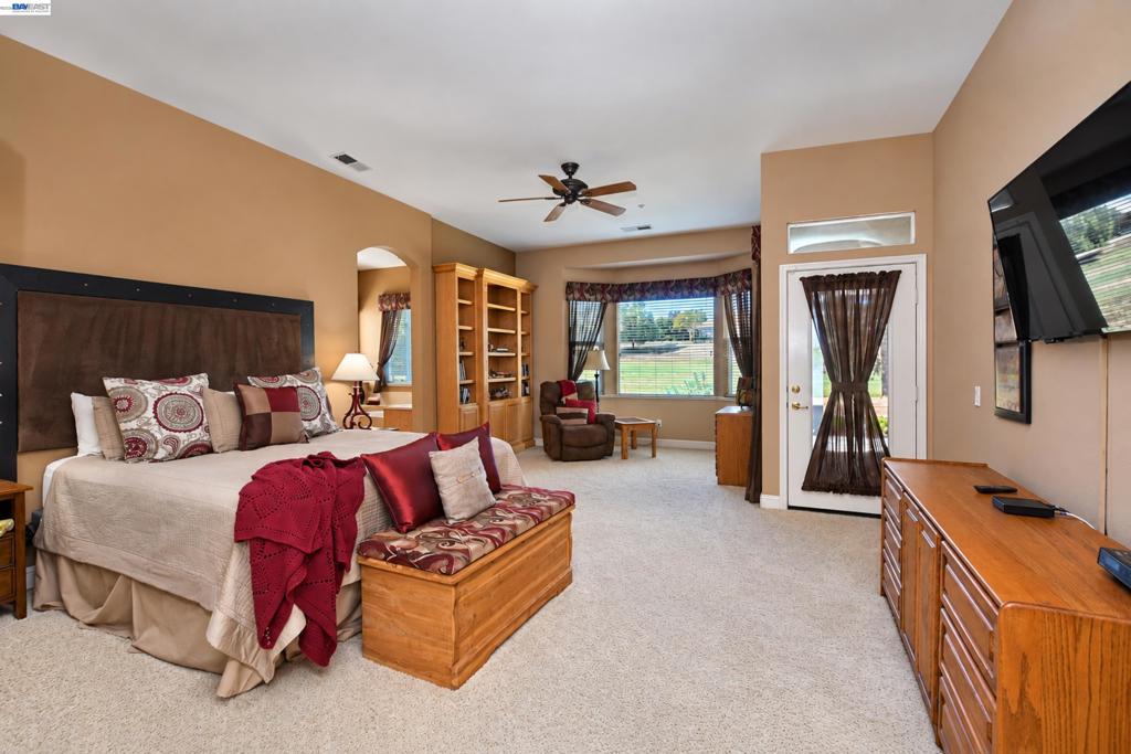 1117 Burghley Ln Property Photo 21
