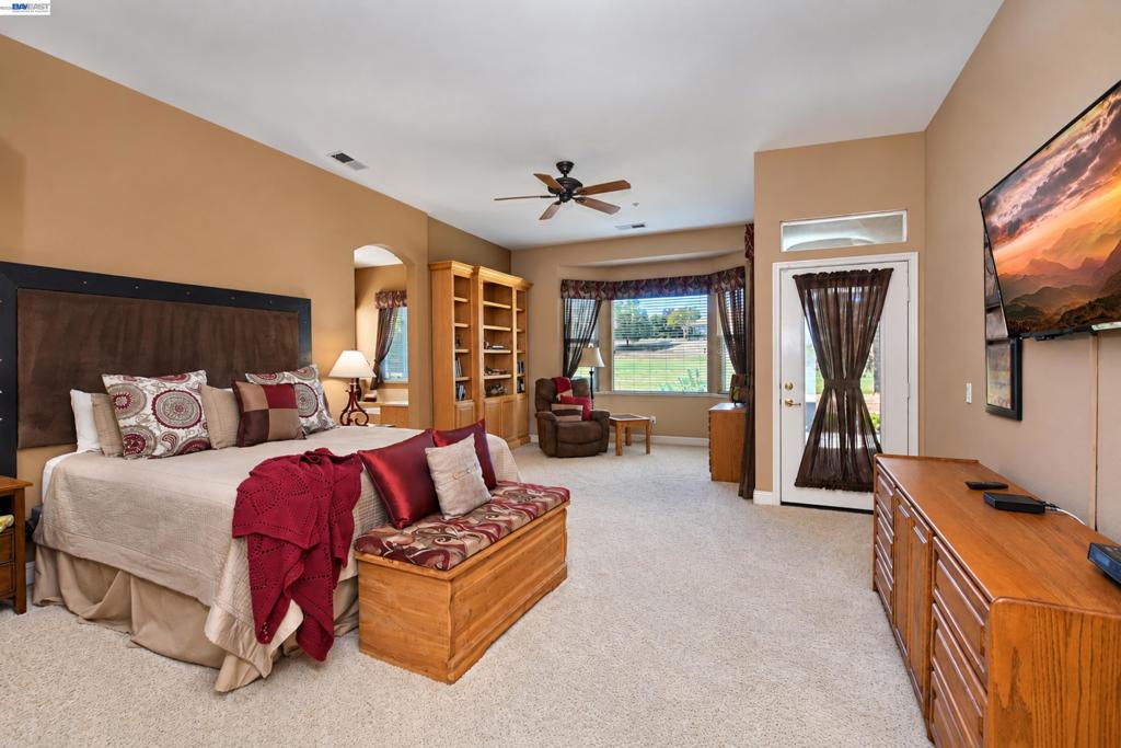 1117 Burghley Ln Property Photo 22