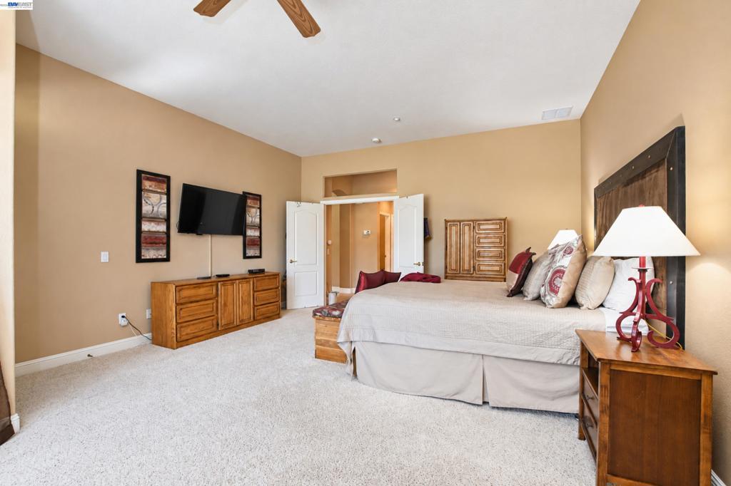 1117 Burghley Ln Property Photo 24
