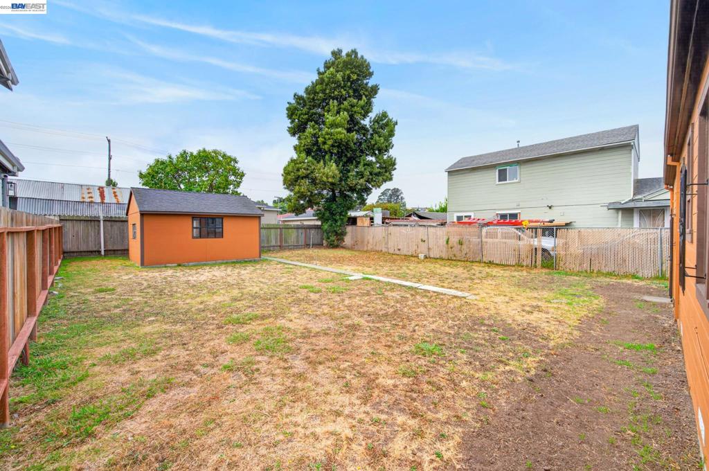 5616 Alameda Ave Property Photo 24