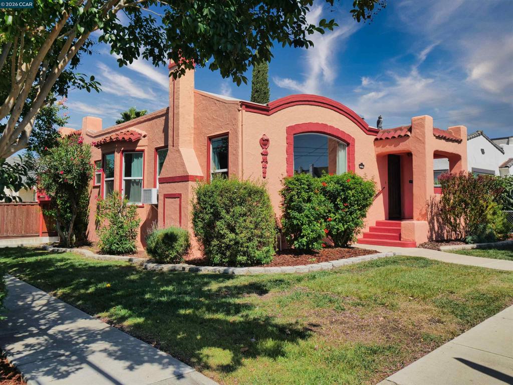 1402 Gordon Street Property Photo 1