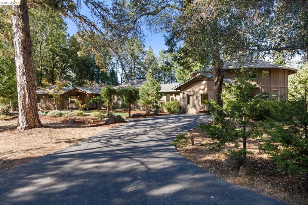 14655 Applewood Ln Property Photo 4