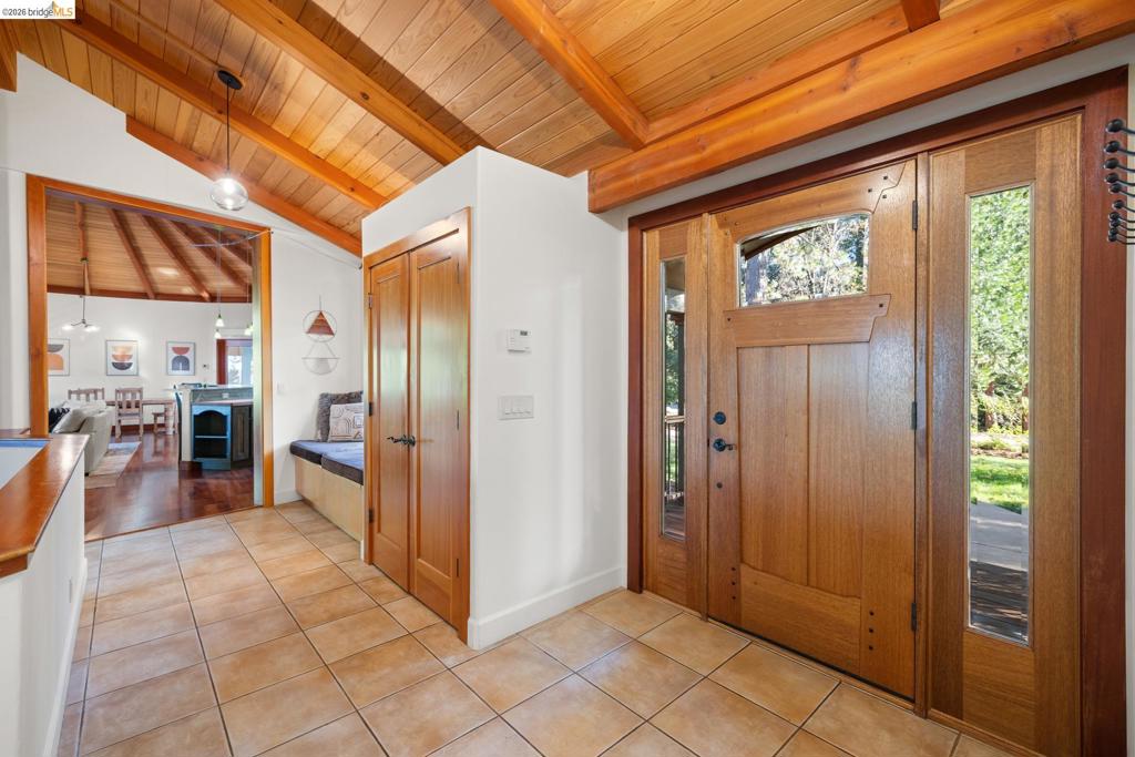 14655 Applewood Ln Property Photo 7