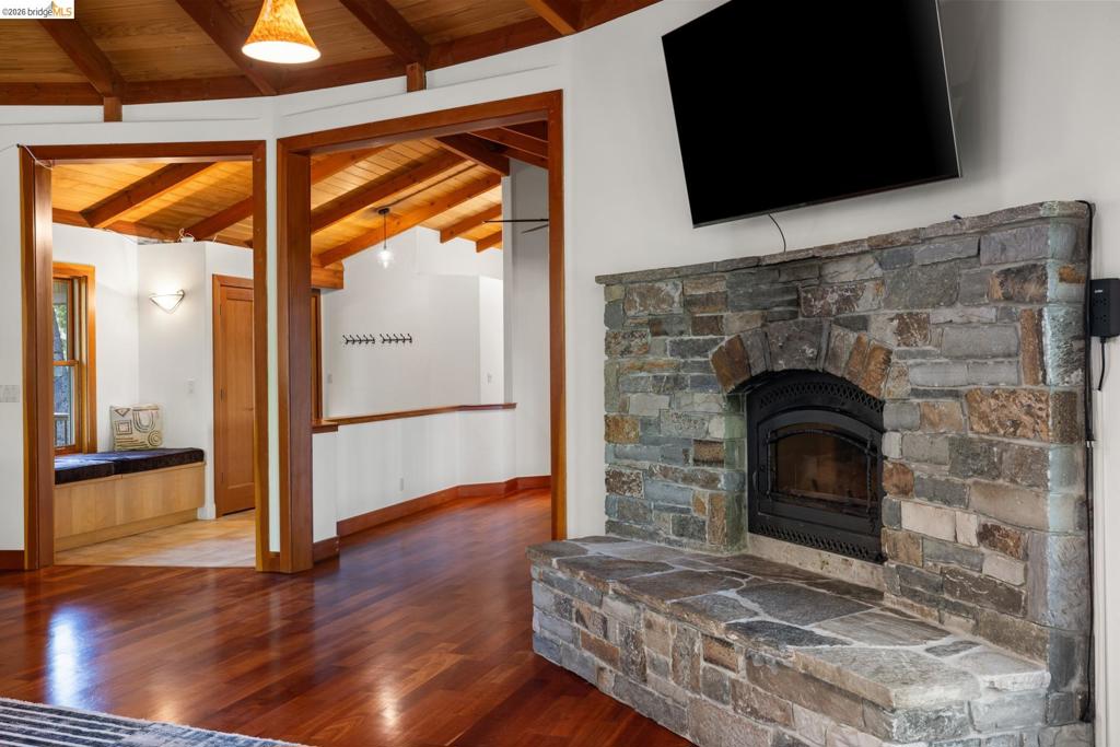 14655 Applewood Ln Property Photo 15