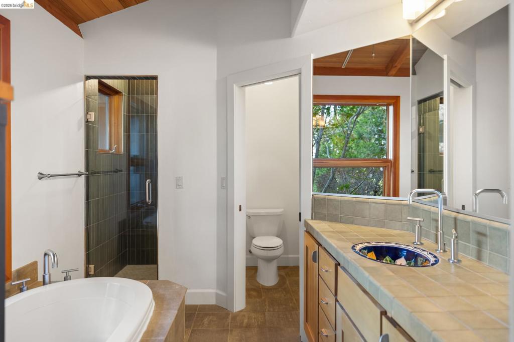 14655 Applewood Ln Property Photo 27