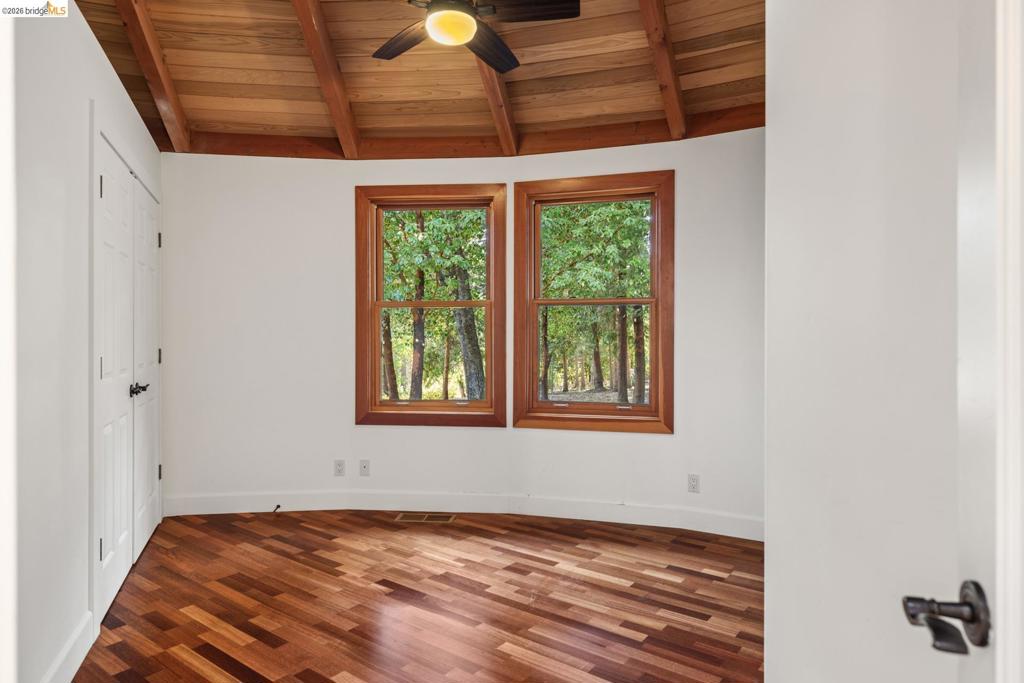 14655 Applewood Ln Property Photo 34
