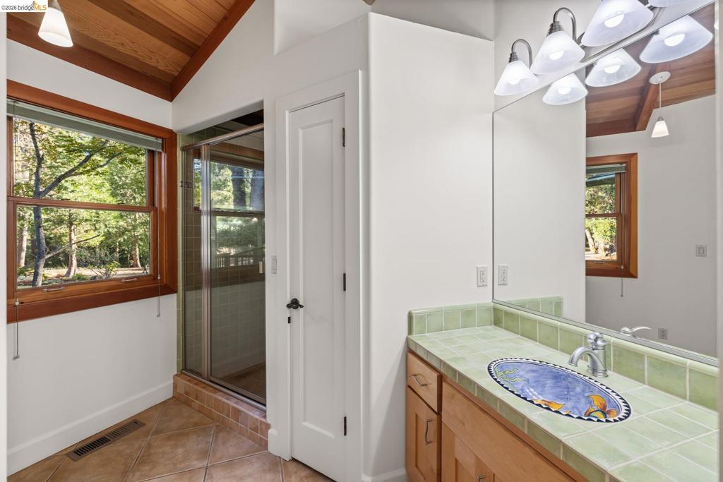 14655 Applewood Ln Property Photo 36