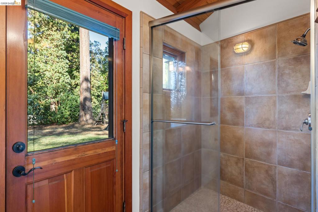 14655 Applewood Ln Property Photo 38