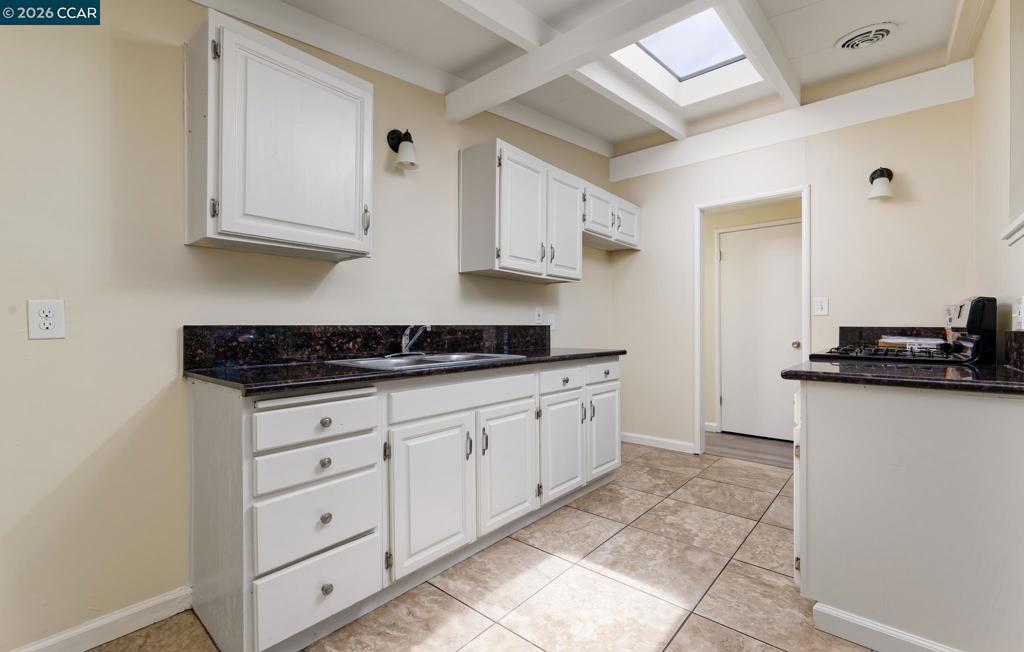 223 Los Altos Pl Property Photo 3