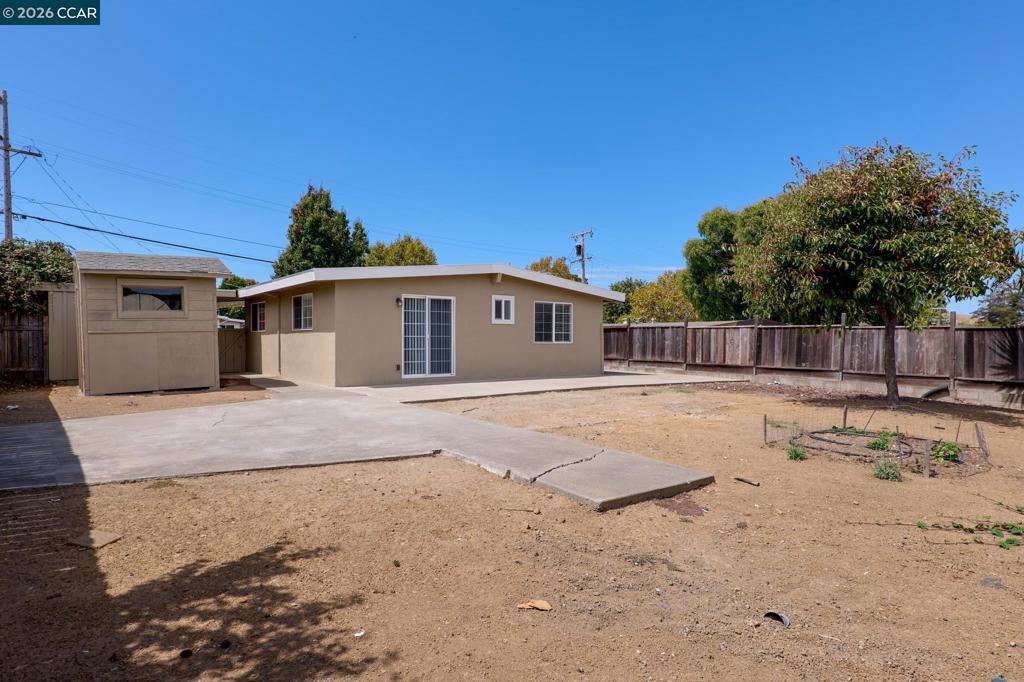 223 Los Altos Pl Property Photo 18