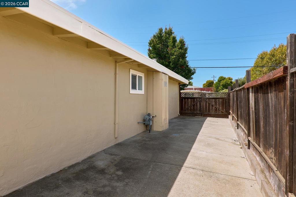 223 Los Altos Pl Property Photo 21