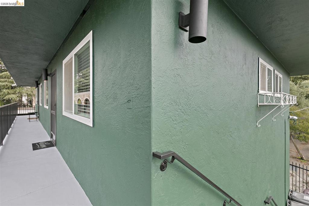 8 Whitmore Pl Property Photo 3