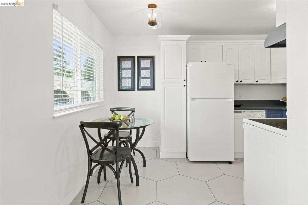 8 Whitmore Pl Property Photo 8