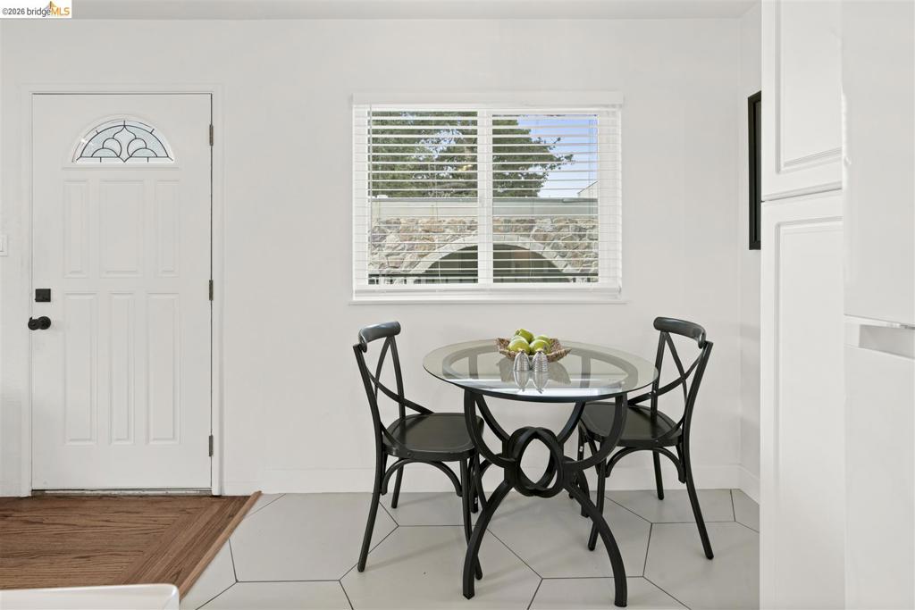 8 Whitmore Pl Property Photo 11