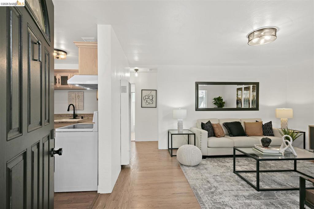 8 Whitmore Pl Property Photo 17