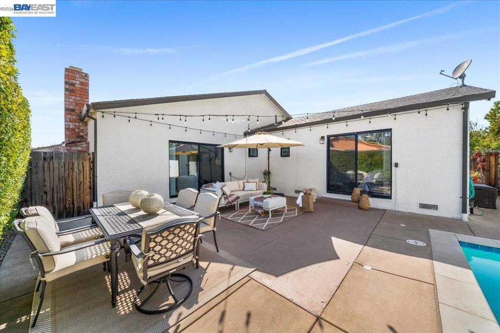 586 Colusa Way Property Photo 36