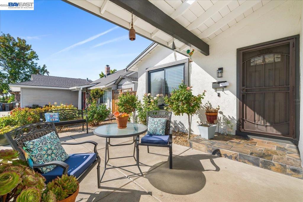 586 Colusa Way Property Photo 41