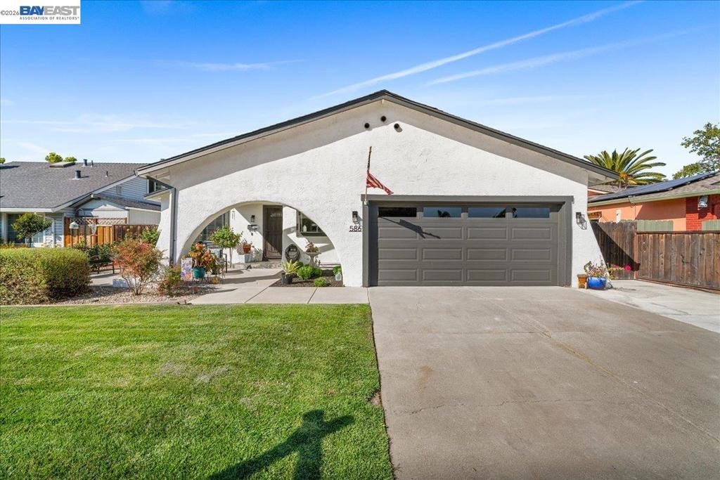586 Colusa Way Property Photo 42