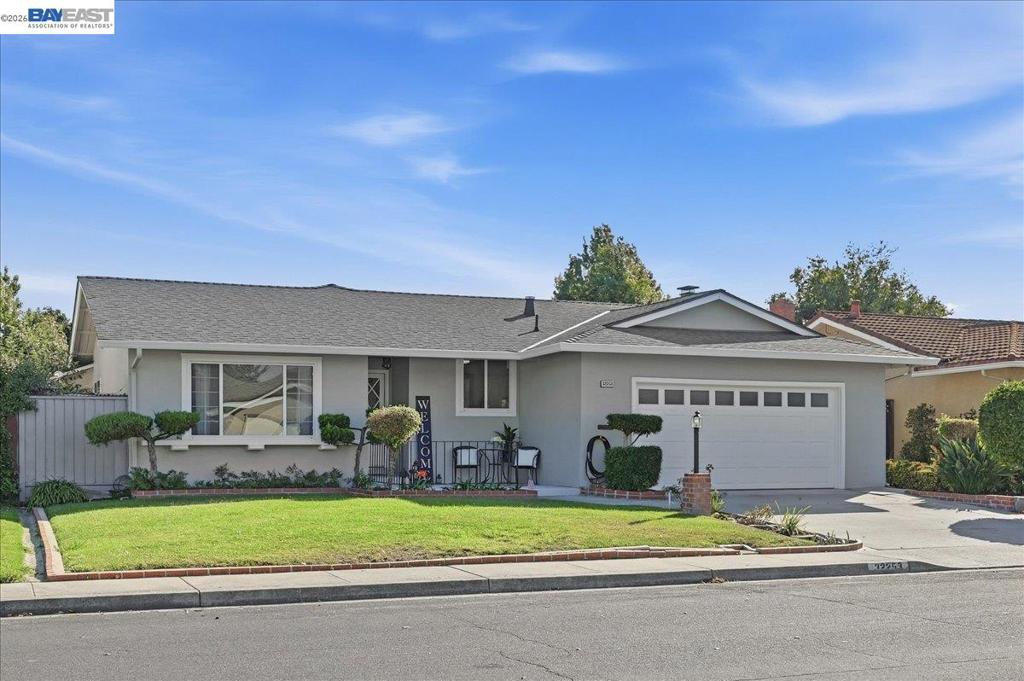32253 Devonshire Property Photo 2