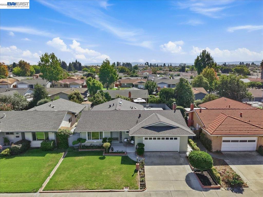 32253 Devonshire Property Photo 4