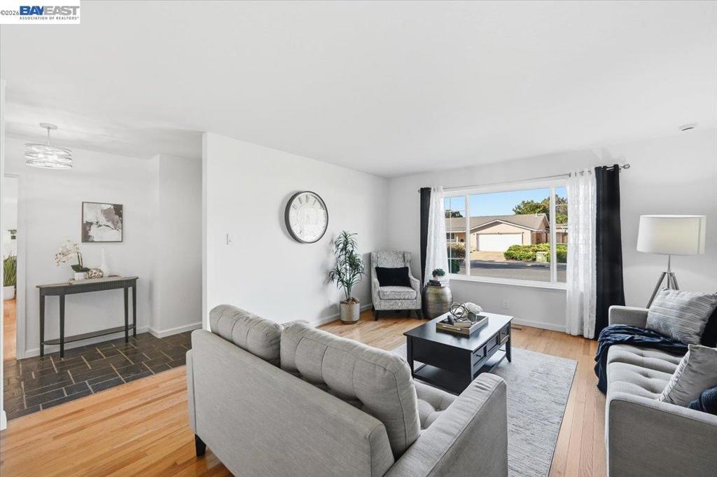 32253 Devonshire Property Photo 13