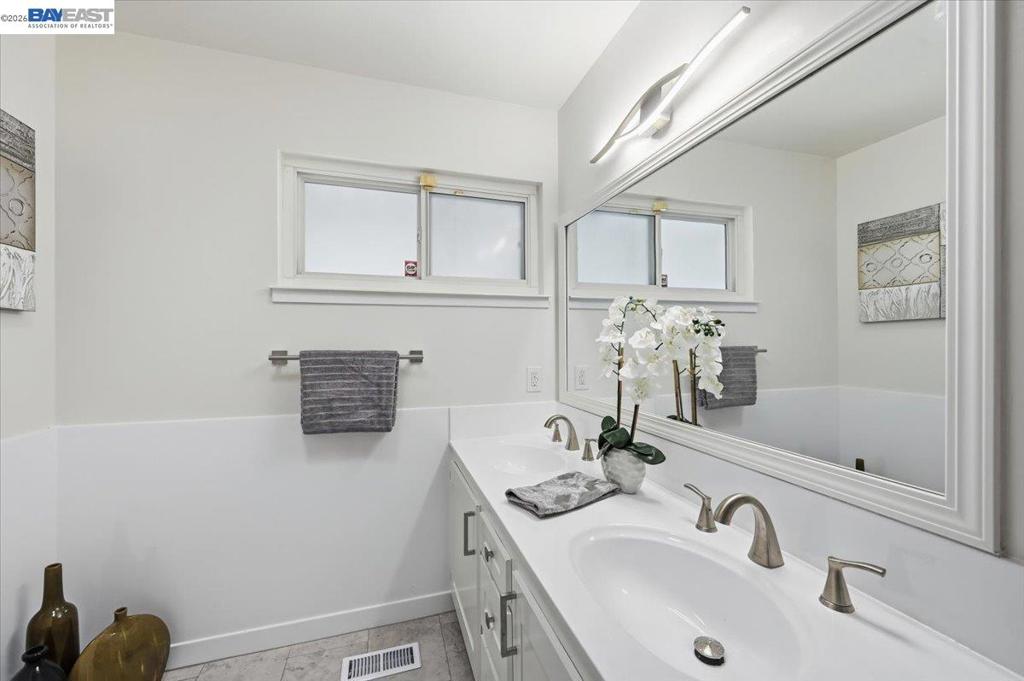 32253 Devonshire Property Photo 44
