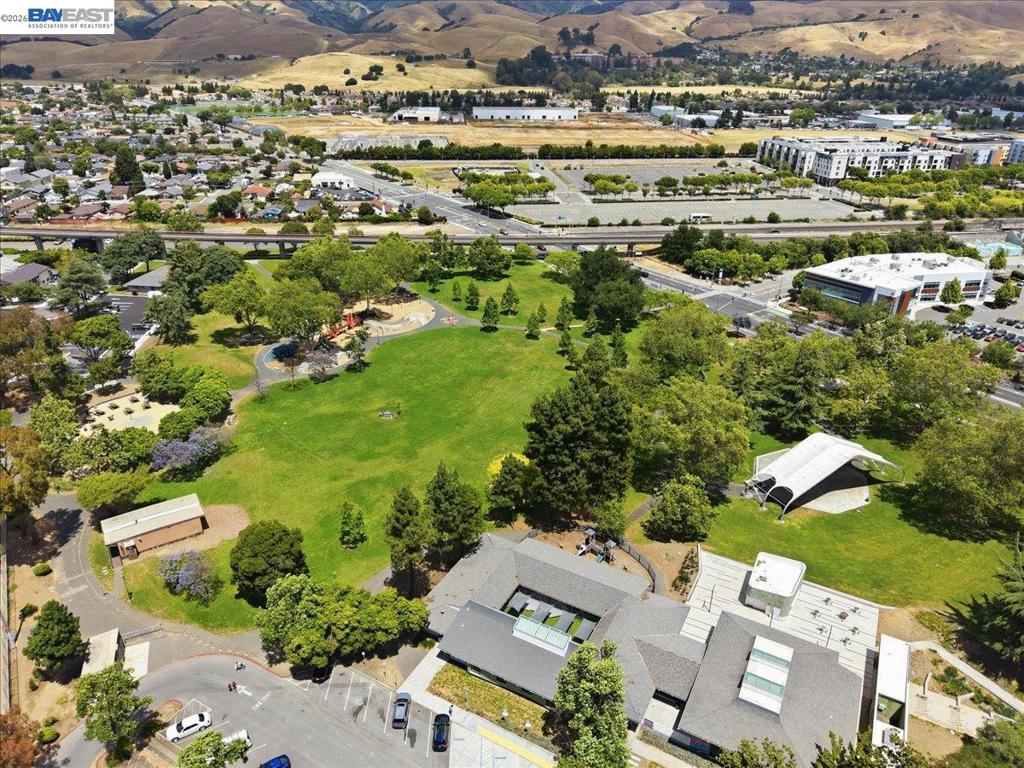 32253 Devonshire Property Photo 88