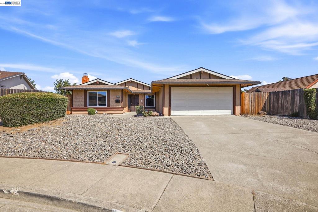 2640 Beecham Property Photo 1