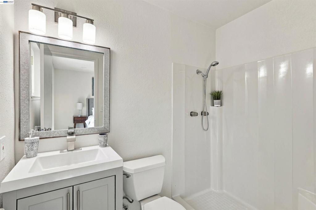 2640 Beecham Property Photo 22
