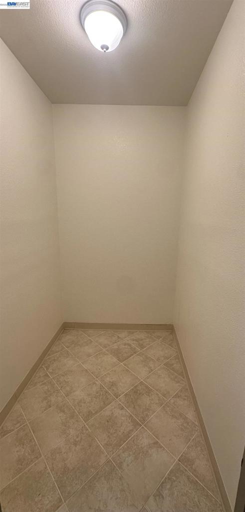 600 S Abel St. 508 Property Photo 31