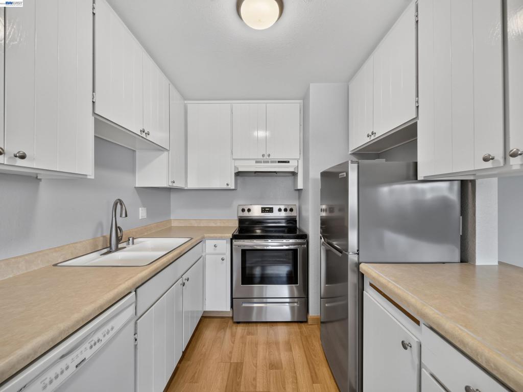 185 Union Ave 14 Property Photo 13