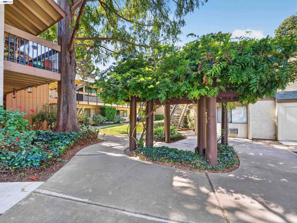 185 Union Ave 14 Property Photo 30