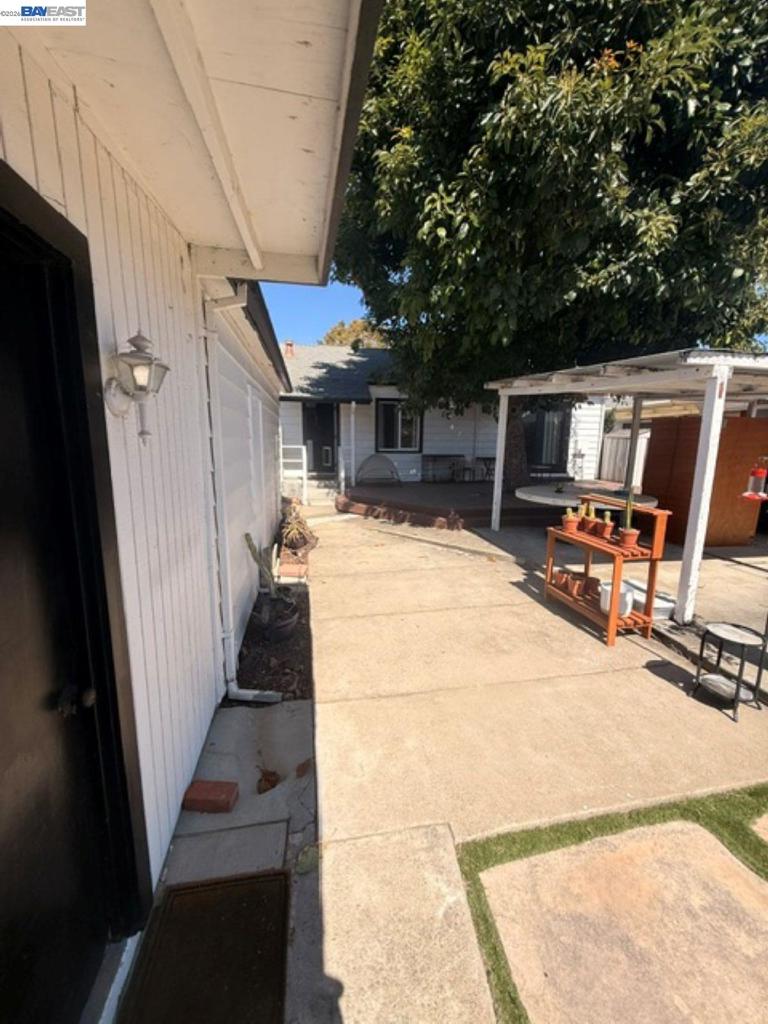 37967 2nd St Property Photo 20
