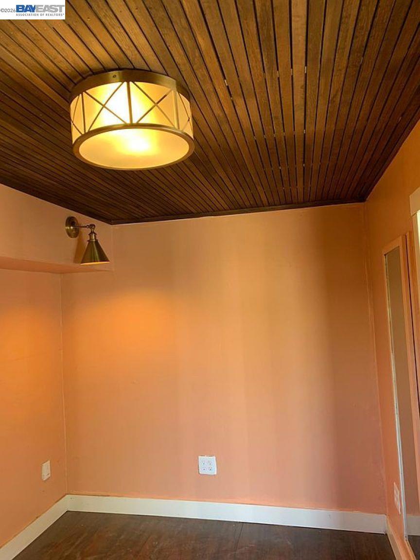 37967 2nd St Property Photo 22