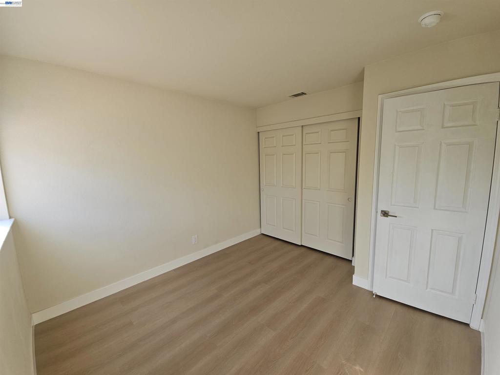 1063 Mepham Dr Property Photo 34
