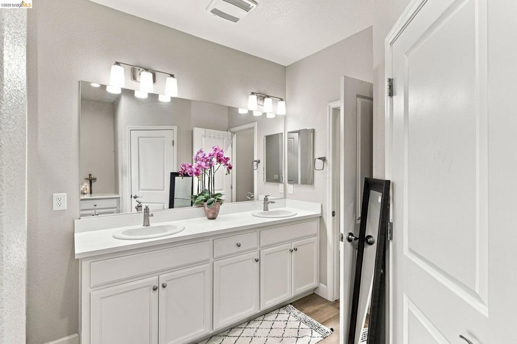 1480 Santorini St Property Photo 21