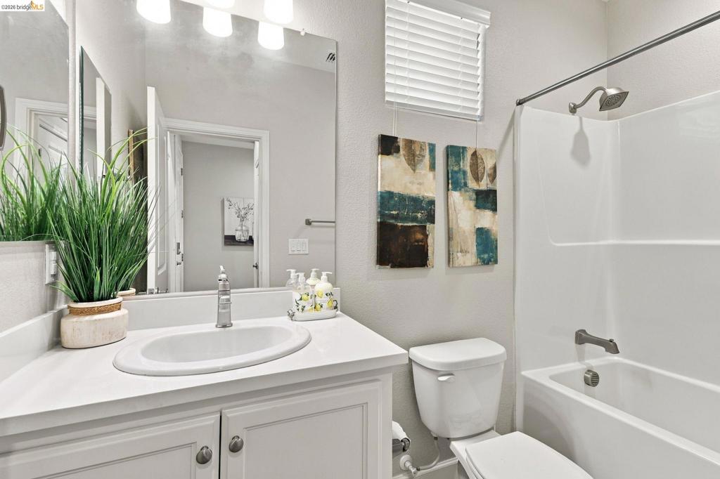 1480 Santorini St Property Photo 25
