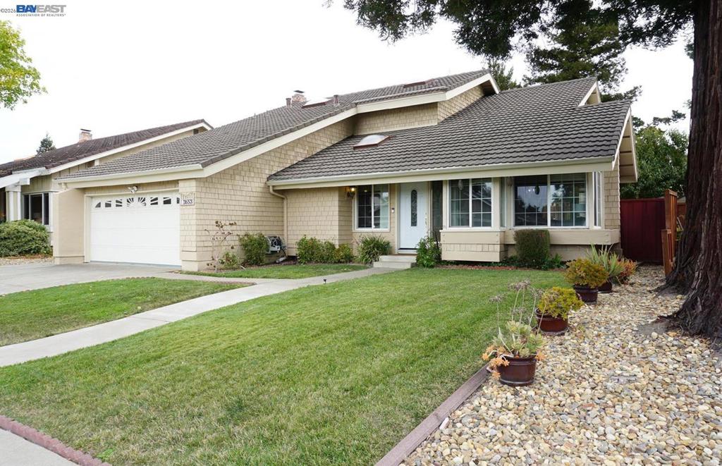 3653 Pimlico Dr Property Photo 2