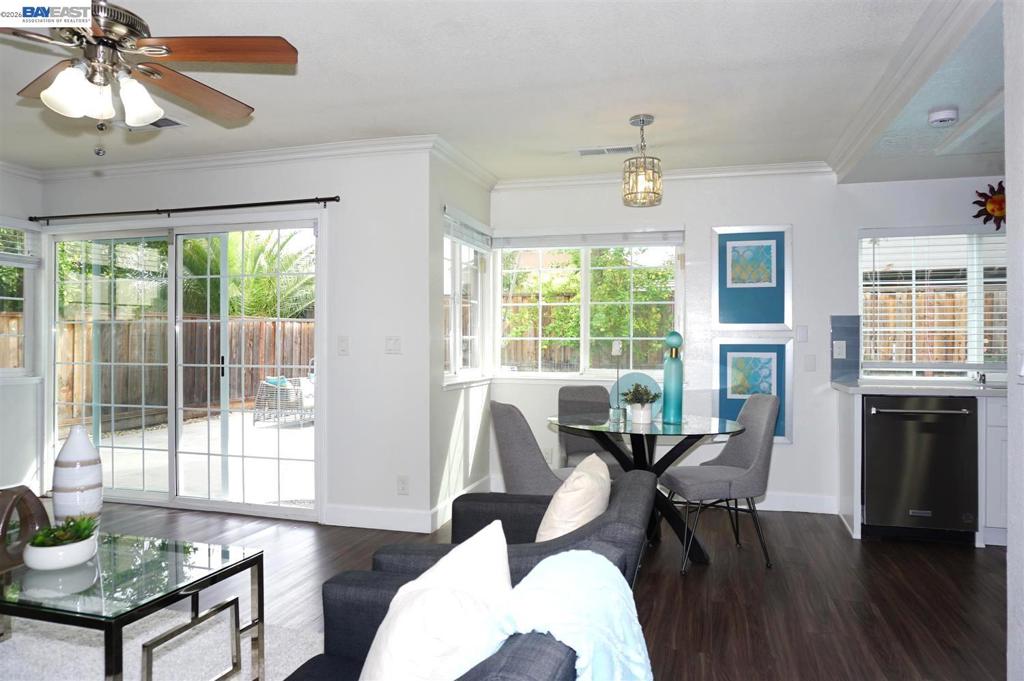 3653 Pimlico Dr Property Photo 17